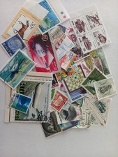 OLTRE 355 PEZZI Lotto francobolli misti Italia + mondo Tematiche varie – Affare