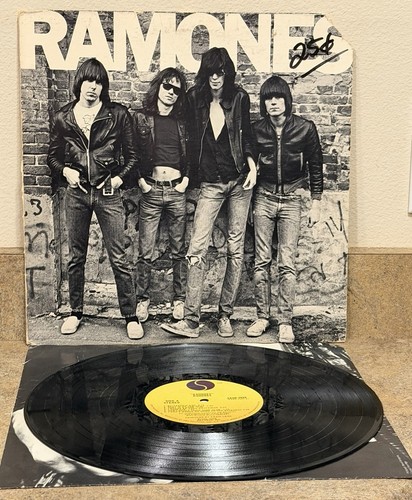 Ramones self titled - self, lp