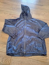 Giacca antipioggia leggera con