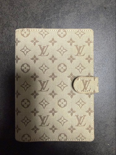 Louis vuitton agenda - louis,