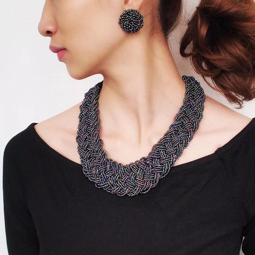 Parure set orecchini - , collana
