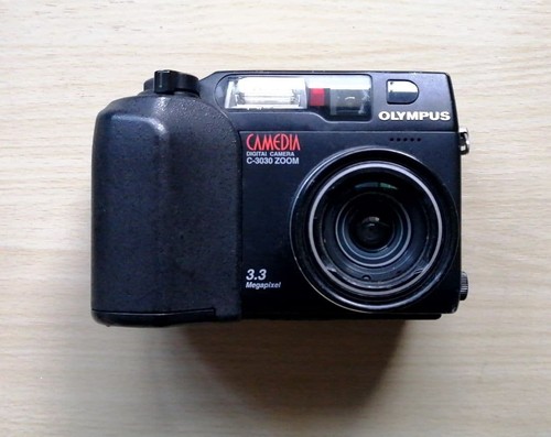 Olympus camedia 3030 - olympus,