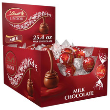 LINDOR Milk Chocolate Candy