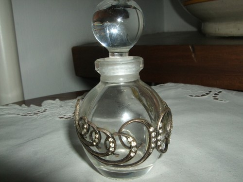 Bottiglia profumo toilette - profumo,