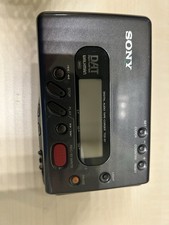 SONY DAT - D7 si accende