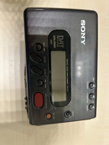 Sony dat si accende - d7,
