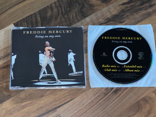 Queen freddie mercury living - queen,