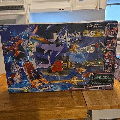Robot voltron defender - robot,