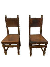 2 antiche poltroncine sedie  in cuoio di gusto Rinascimentale  inizi del XX s...