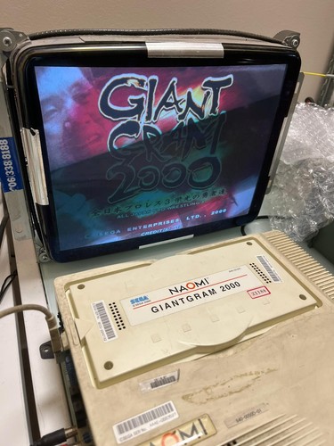 Giant gram 2000 naomi sega - gram,