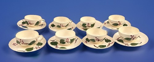 Set pezzi tazze - pezzi, piattini