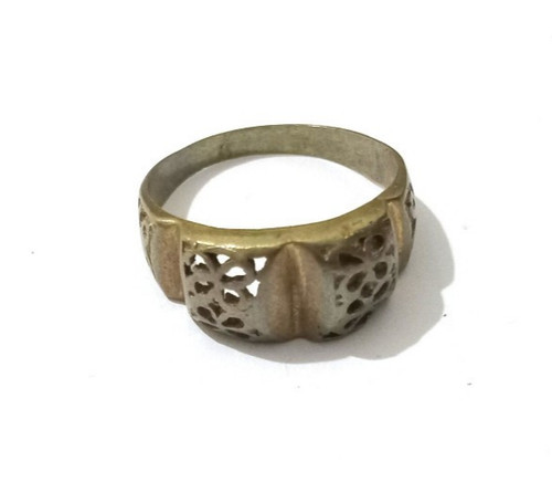 Anello bronzo antico - in,