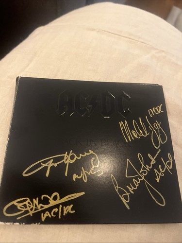 Back black digipack - back,