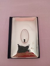 Rubrica blu di pelle con lastra d'argento