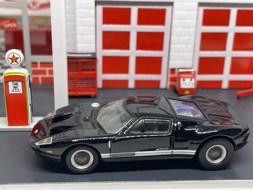 Modellino diorama ford - 1/64, gt