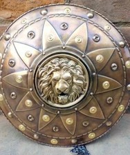 Antico scudo di leone fatto a