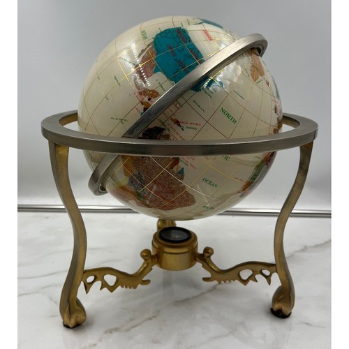 Mappamondo vintage intarsiato