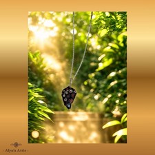 Collana con ciondolo foglia