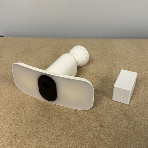 Arlo pro floodlight - arlo,