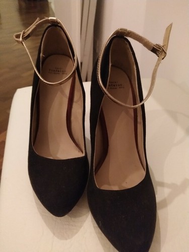 Scarpa con tacco - con,