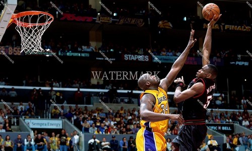 Gi111 dikembe mutombo sixers - gi111,