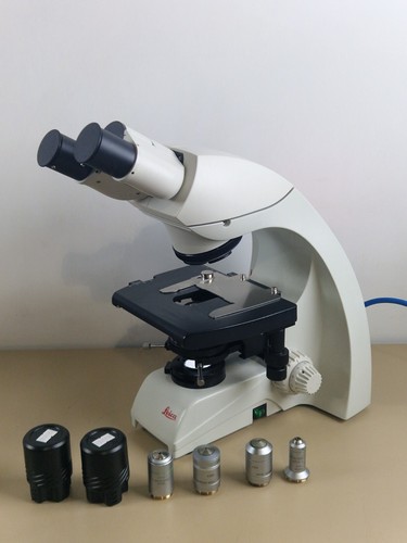 Microscopio biologico - microscopio,