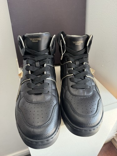 Valentino garavani one stud - garavani,