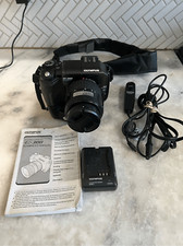 Olympus Evolt E300 con zoom