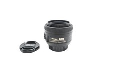 Nikon 35mm obiettivo principale F1.8G AF-S DX SWM ritratto molto nitido, buono RICONDIZIONATO