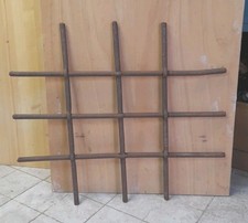 Antica Grata-Inferriata In Ferro Battuto Forgiato A Mano. Fine 800. Mis. 80x70.