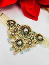 Girocollo Kundan elegante di