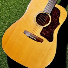 Gibson J-50 Deluxe 1974