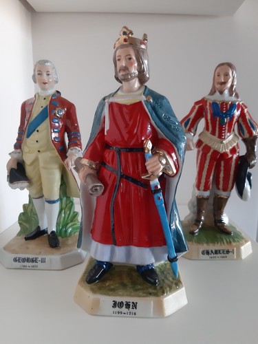 Gruppo statuine storiche - gruppo,