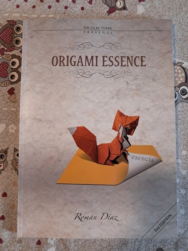 Origami essence roman diaz - origami,