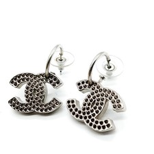 Orecchini Chanel traforati