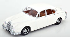 Scala 1:18 KK Daimler 250 V8 LHD 1962 bianco