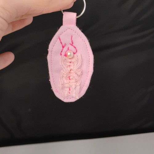 Portachiavi vagina fatto - , a