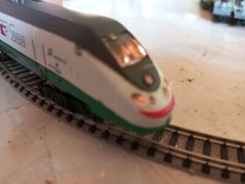 Loco elettrico  N  treni italia FS ETR 500 del Prado marciante con fari