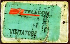 TESSERINO IN PLASTICA SCHEDA VISITATORE TELECOM GADGET ORIGINALE (ROTTO) 