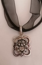 Girocollo  in cordoncino con