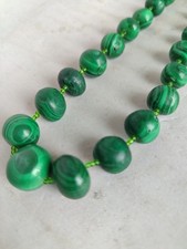 Collana Vintage Anni '70 In Malachite Naturale Degradante Chiusura In Metallo.