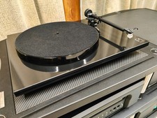 Rega P1 con cartuccia Carbon