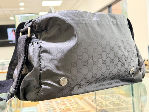 Gucci diaper bag black logo - diaper,