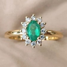 Anello fiore con Smeraldo
