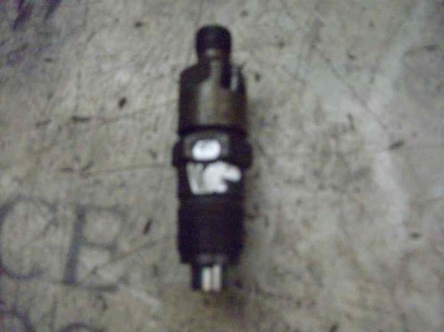 Inyector 7981210 para nissan - inyector,