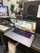 APPLE MACBOOK PRO 15" 2016 CORE i7 SSD 512 GB 16 GB RAM MONTEREY LEGGERE BENE