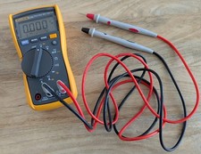 FLUKE 115 Multimetro Reale