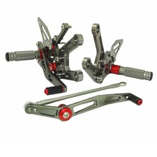 Grigio pedane arretrate