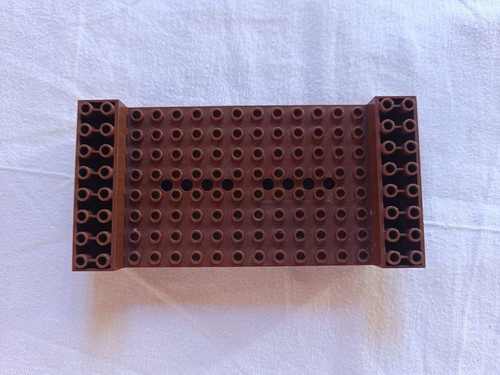 Lego pirates 2560 boat hull - pirates,