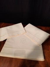 Antico Lenzuolo cotone ricamato a mano  monogramma F E cm240x280 federe cm86x59.